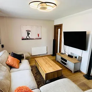  Holiday home Stunning 3 Bed House Sleeps6 United Kingdom